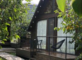 WOOD HOUSE LAGODEKHI – domek wiejski 