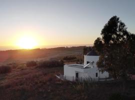 O Moinho 98 - A cozy getaway by the coast、ロウリニャンのホテル