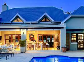 Summit Place Guesthouse, hotel near Klein Constantia Wine Estate, Cape Town