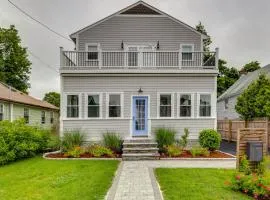 Renovated Barrington Cottage with Beach Access!