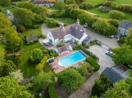 Country House with Heated Swimming Pool & Gardens, beach rental in Rhiw