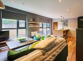 Host & Stay - Forest Green Lodge, hotell i Alnwick