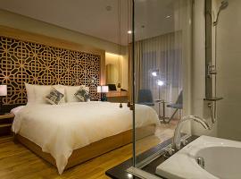 Gemini Saigon LUXURY, three-star hotel in Ho Chi Minh City