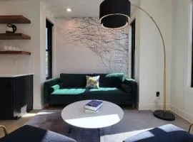 Luxurious Station House Suite B