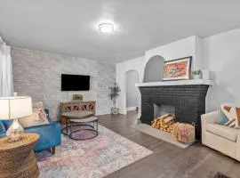 BRAND NEW, Private Parking, Stylish 3bedroom house