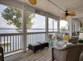 Scottsboro Vacation Rental on Guntersville Lake!