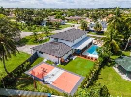 Ultimate Vacation Retreat heated pool & Mini Golf L63, vacation home in Hialeah
