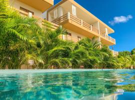 Isla penthouse & garden apartments Bonaire โรงแรมในคราเลนไดค์