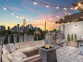 Luxury Downtown Home w Rooftop Deck in the Skyline