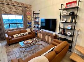 UGA Penthouse Downtown Athens Walk To Stadium อพาร์ตเมนต์ในเอเธนส์