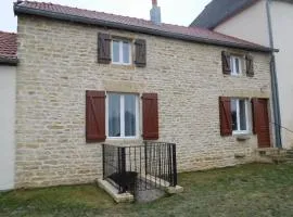 Charmant Gîte Familial à Gilley, Proche Fayl-Billot et Cite Fortifiée de Langres - FR-1-611-71