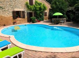 Mansion in Bize-Minervois with private pool, готель у місті Bize-Minervois