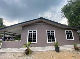 HOMESTAY ADRA LEBAN CHONDONG ROMPIN, hotel em Kuala Rompin