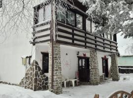 Vila Eden: Comandău şehrinde bir otel