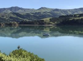 Takamatua Holiday Home, feriehus i Takamatua Bay