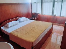 Vega Residency And Bike Rentals, hotel in Madikeri