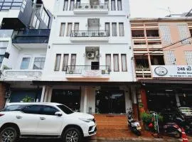 Sinakhone Vientiane Hotel