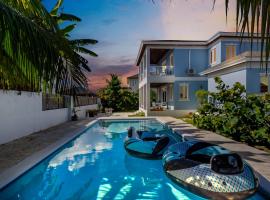 Blu Diamond Luxury Estate, cottage in Nassau