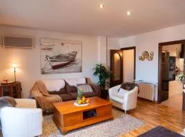 La Pastora Lux cerca de Barcelona