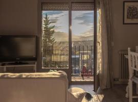 Vistas espectaculares en el centro de Puigcerdà, appartement à Puigcerdà