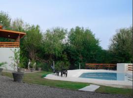 Chalets de la paix, hotel económico en Santa Rosa de Calamuchita