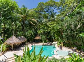 Banana Beach Bungalows, hotel v destinaci Playa Santa Teresa