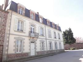 Belle Bâtisse en Brocéliande, hotel in Mauron