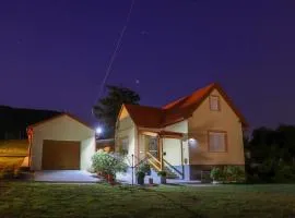 Bazaltorgona Apartman