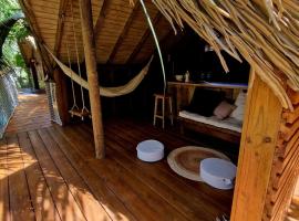 Pura vida Lodge, cabin in Sainte-Rose