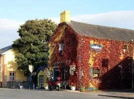 Kingfisher Lodge & Pub