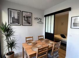 Beau deux pièces près de Paris, self catering accommodation in Bois-Colombes