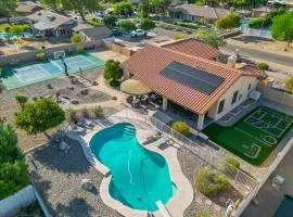 Glendale Retreat -pickleball+pool+9-hole mini golf