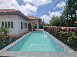 Mae Rampung Beach House Pool Villa, hotel con spa en Rayong