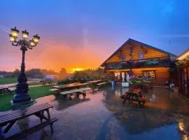 Bill's Retreat - Lodge & Hot tub