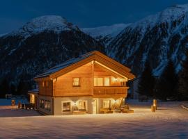 Engadin Chalet - Private Spa Retreat & Appart -St Moritz - Val Bever, Ferienunterkunft in Bever