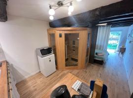 Magnifique logement avec sauna infra rouge, Ferienwohnung in Saint-Jean-de-Boiseau