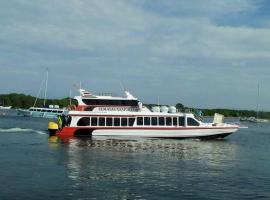 GiliFerries Semaya One Cruise, hotel Padangbaiban