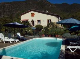 La Riviere Lune, hotel dengan kolam renang di Belvianes-et-Cavirac