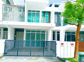 langkawi homestay murah empat bilik, villa in Kuah