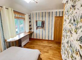 Happy staying, habitació en una casa particular a Wythenshawe