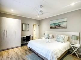 Goulden Street Guest House, vacation rental in East London