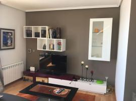 Arroyo de la Encomienda में, होटल Atico, Piscina, AC, WI-FI y Parking Gratis, Gran Terraza, VUT 47-79
