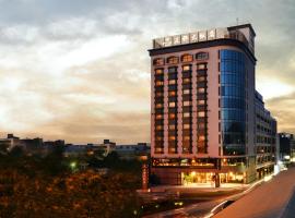 Grand City Hotel, hotel v destinaci Fengyuan