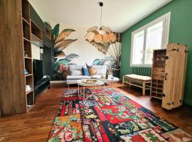 Bonheur dans le Finistère cosy jardin 2-8 pers, hotel v destinaci Névez