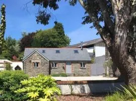 Gilliflower 1 bedroom cottage at Trethwale Barns Holiday Home