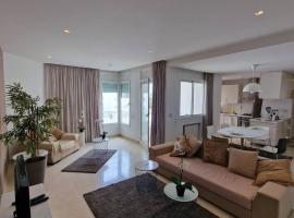 CityCosy Super Moderne, Confortable, Spacieux et Calme, family hotel in La Marsa