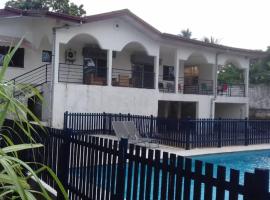 Villa bleue, מלון בקריבי