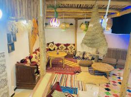 Tizaou Guest House, khách sạn ở Taghazout