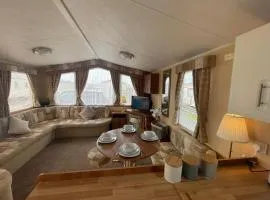 Golden Palm Resort - Carnival - Coastal Caravan Breaks