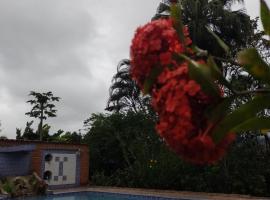 Chacara vida nova em Pedro de toledo, hotel in Pedro de Toledo